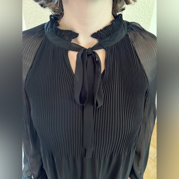 Signature Studio Black Pleated Keyhole Tie collar Long Sleeve Dress Size Medium - Picture 4 of 11